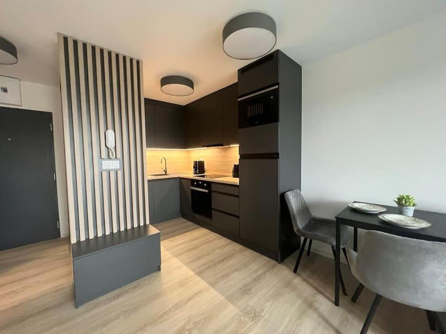 Apartman Centrum S Parkovanim 코시체 외부 사진